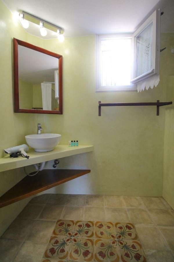 Villa With View Of Agios Ioannis And Pool With Jacuzzi Bagian luar foto